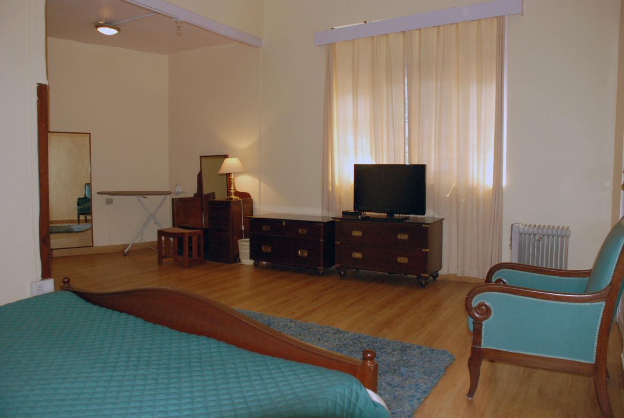 Alasia Hotel Kasauli Exteriér fotografie